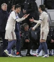 板倉と冨安の招集は「状態見て」　森保監督、故障から復帰で