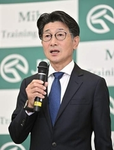柴田善臣「きつくなった」　引退発表のJRA最年長騎手