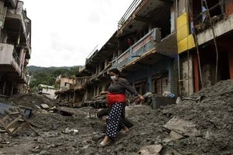 【独自】ネパール被災者は高台移住へ　川沿いの住宅建設禁止