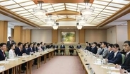 皇族確保「総意案」に7党が賛同　森衆院議長「今国会で典範改正」