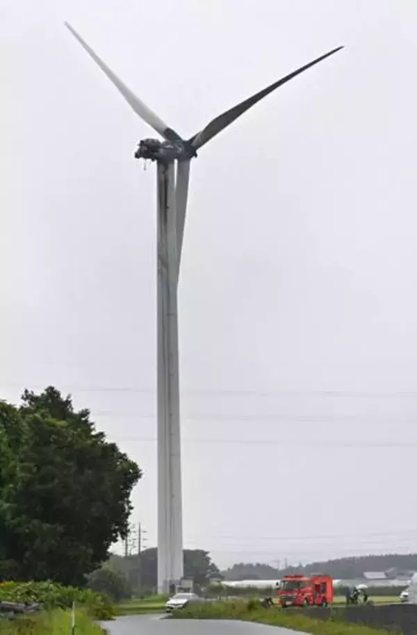 鳥取で風車から出火、放水届かず　2時間半で自然鎮火