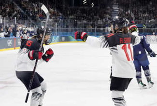 FW浮田、3大会連続ゴール　アイスホッケー女子