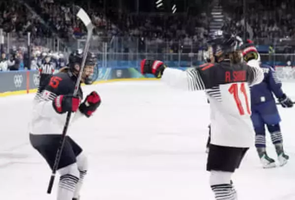 FW浮田、3大会連続ゴール　アイスホッケー女子