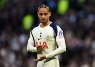 オランダのシモンズ、W杯欠場へ　日本と対戦予定、負傷で手術