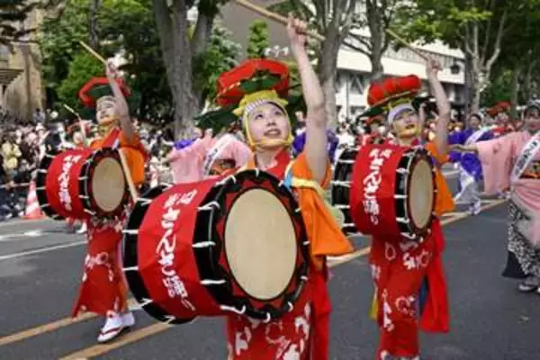 東北絆まつり、盛岡で開幕　踊り手やねぶた観客魅了