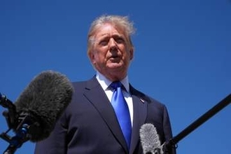 トランプ氏の任期後も戦闘継続か　対イラン、側近見通し示唆と米紙