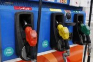 ガソリン年7千円超負担減に　車利用多い地方に恩恵、民間試算