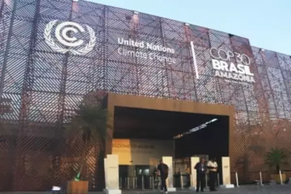 COP30、合意文書採択し閉幕　脱化石燃料の工程表は見送り