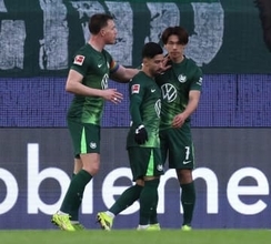 塩貝、加入後初ゴール　サッカーのドイツ1部