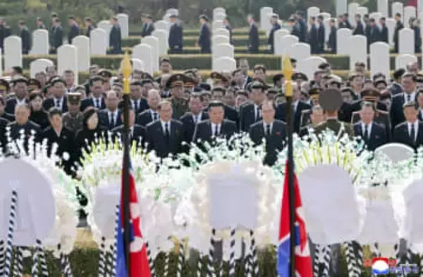 北朝鮮で金永南氏の国葬　97歳で死去