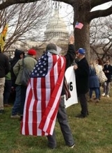 トランプ氏称賛、政敵に報復訴え　米議会襲撃5年で支持者ら