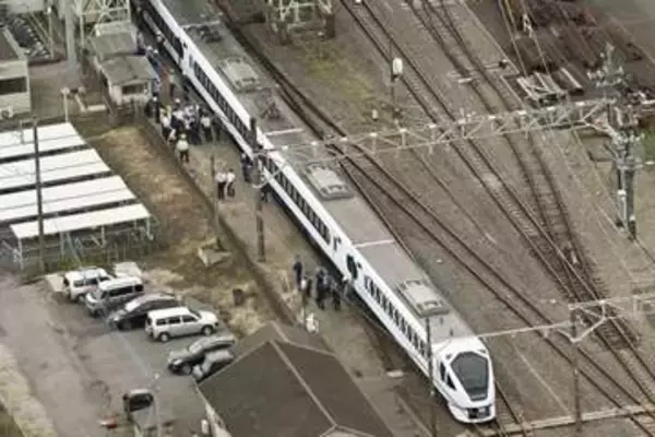 列車「見張り員」当時移動中か　東武死亡事故、除草開始前と認識
