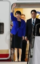 首相、南アフリカから帰国　G20出席、日中接触なく