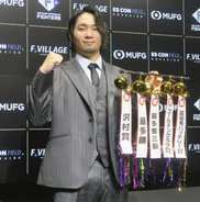 沢村賞の伊藤、3.4億円で更改　日本ハム、8勝の達は4倍増