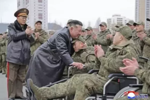 ロシア支援の北朝鮮工兵帰国　金正恩氏、地雷処理を評価