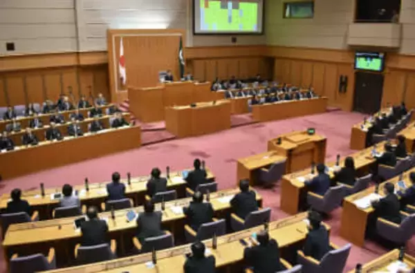 全県立校に探知機配備へ、三重　教員の盗撮防止、予算案可決