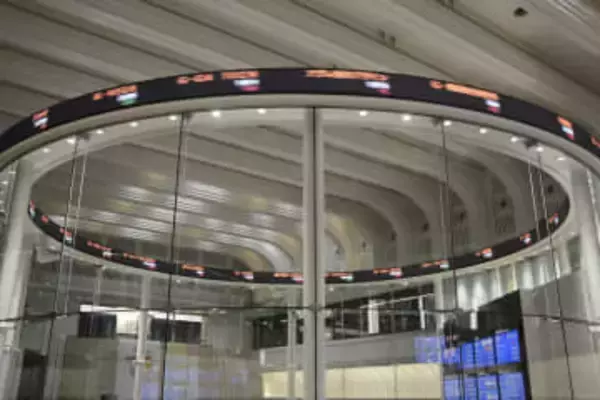 東証、午前終値5万1692円　好決算受け買い優勢