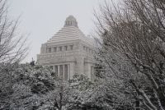 列島大雪、日本海側中心に記録的　衆院選の投開票日、交通も影響