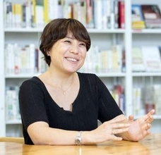 原作の魂、カンヌに万雷の拍手　モデルの人類学者、共著者へ思い