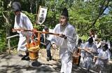 「和歌山・白浜、温泉神社で献湯祭　恵みに感謝、時代衣装で源泉奉納」の画像1