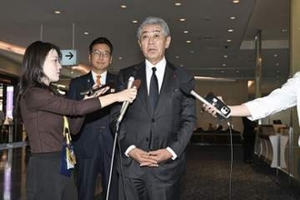 岩屋前外相ら訪中、関係改善探る　国際貿易代表団