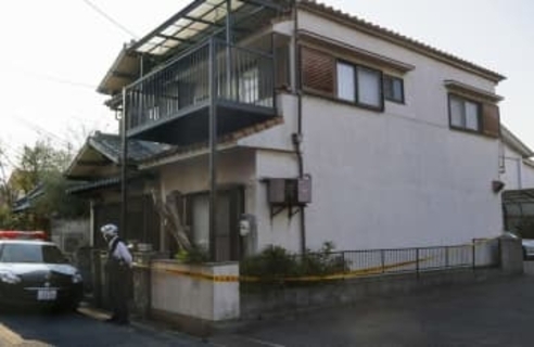 浴槽遺体は窒息死、殺人か　男性は住人、首に圧迫痕