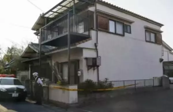 浴槽遺体は窒息死、殺人か　男性は住人、首に圧迫痕