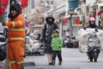 中国26年は成長減速容認か　目標4.5～5％と香港紙