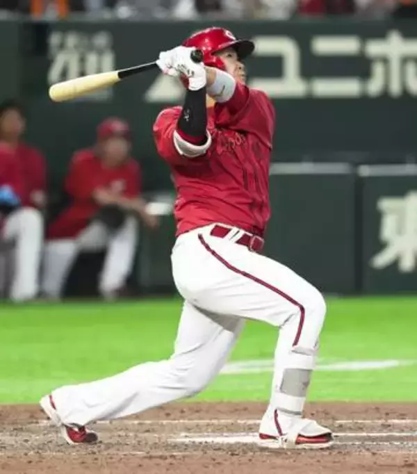 巨2―3広（30日）　坂倉が逆転3ラン