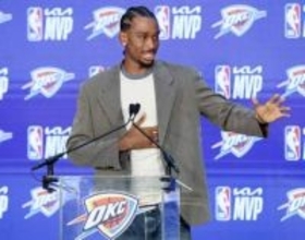 NBAで2季連続MVP　ギルジャスアレクサンダー