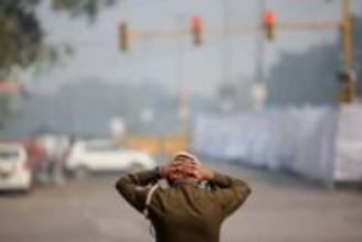 インド政府、車爆発は「テロ」　医師らが同時多発計画か