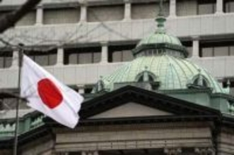 長期金利、一時2.395％　中東情勢懸念で上昇