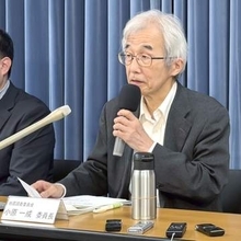 委員長「領域全体が活発」　プレート境界地震と評価