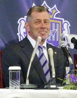 スキッベ氏「素晴らしい4年間」　退任のJ1広島監督