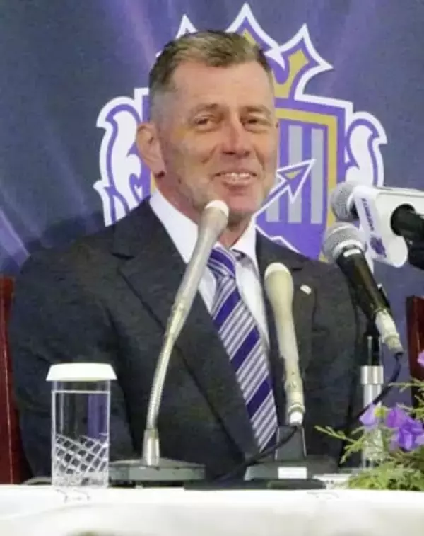 スキッベ氏「素晴らしい4年間」　退任のJ1広島監督