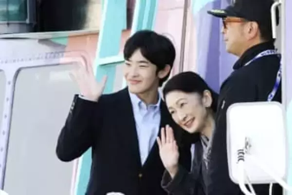 悠仁さま、デフ競技を視察　手話でエール、伊豆大島