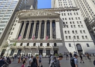 NY株続伸、最高値更新　米景気先行き期待で買い