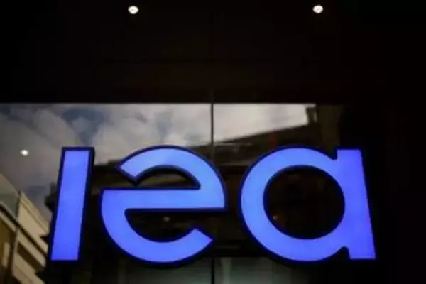 石油供給、27年にかけ回復へ　IEA、米イラン覚書締結踏まえ