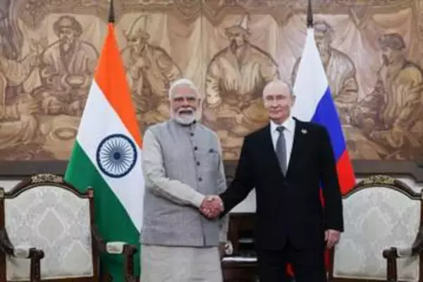 ウクライナでの戦闘終結を訴え　インド首相、プーチン氏と会談