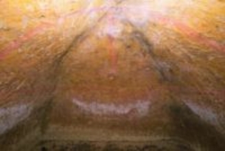 福島で新たに彩色壁画発見　墓群で2基目、人や武器