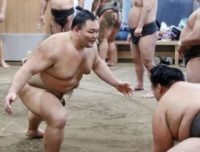 朝乃山「優勝したい」　再入幕の元大関、決意新た