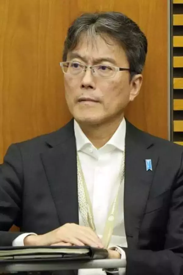 茂木官房長官秘書官交代へ　不倫女性と不正出張報道
