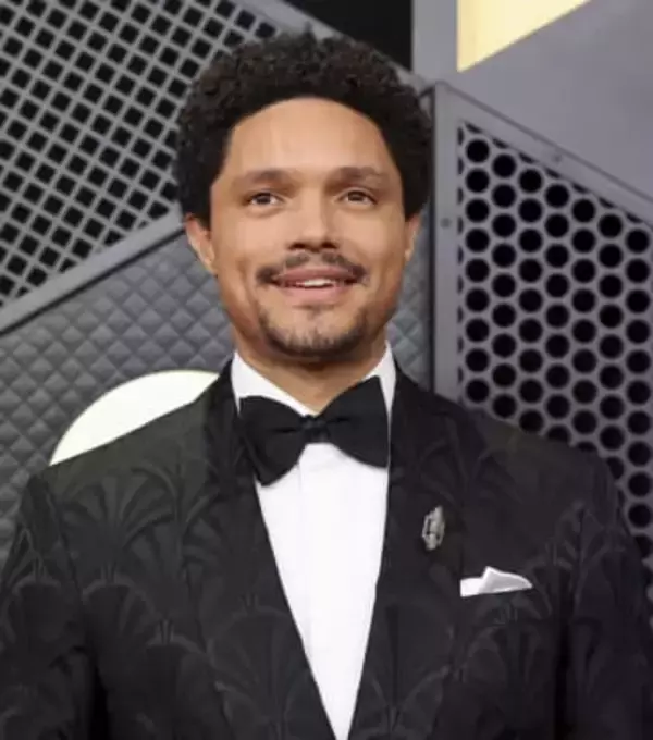 グラミー司会者の提訴表明　米大統領、ジョークに激怒