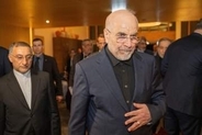 イラン、覚書履行まで交渉応じず　米国に条件提示