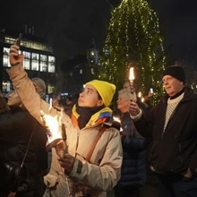 マチャド氏の平和賞祝いパレード　オスロで「ベネズエラに自由を」