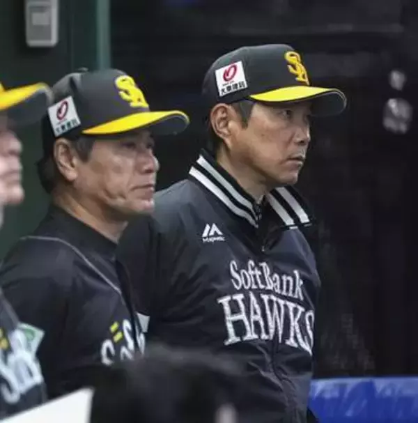 ソフトバンク、初の首位陥落　今季最少3安打、高橋光に完敗