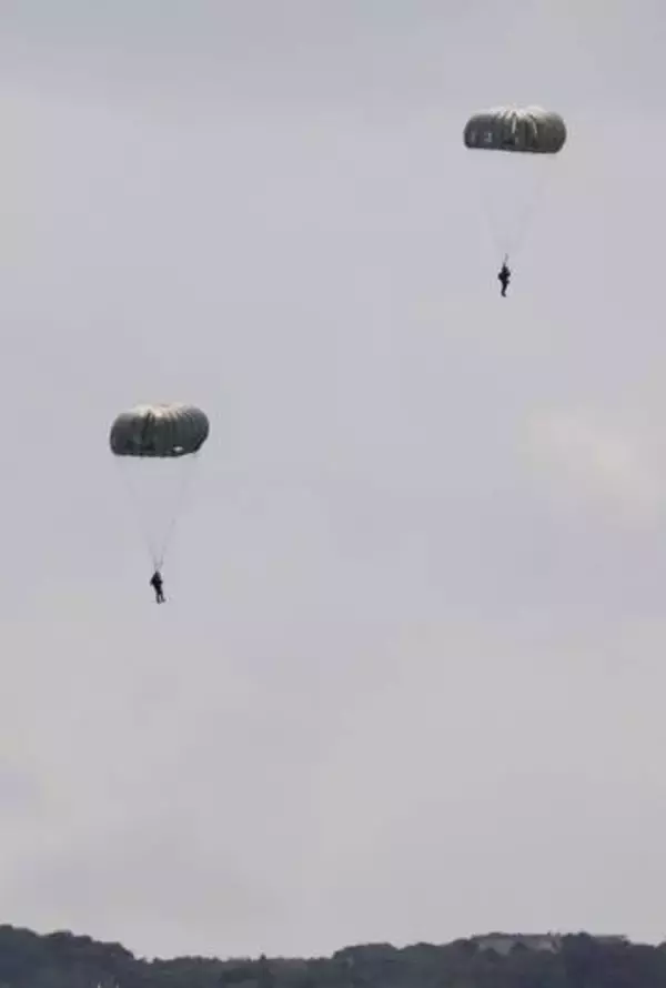 米軍嘉手納で中止要求の降下訓練　日米合意の飛行場再開後4回目