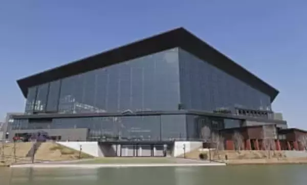 NTT系「没入型」エンタメ参入　アリーナで物語の世界へ