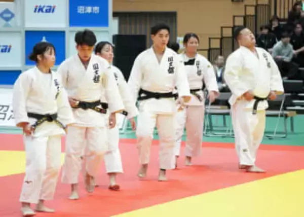大学柔道で混合団体新大会が開幕　五輪種目の浸透を目的に
