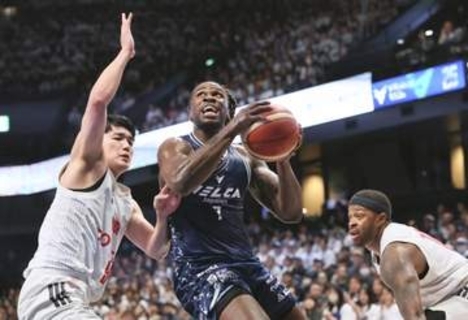 Bリーグ、長崎がA東京に先勝　CS準々決勝
